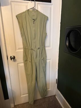 CALIA by Carrie Underwood Sleeveless Light Olive Utility Jumpsuit